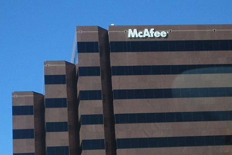 Intel планирует избавиться от McAfee