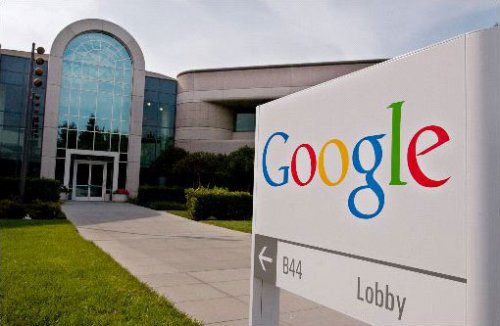 Поисковая система Google используется корпорацией для продвижения собственной продукции
