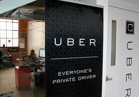 ФБР начало расследование в отношении Uber из-за ПО для слежки за конкурентами