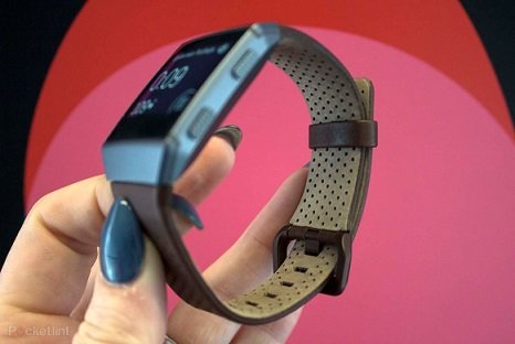Акции Fitbit выросли в цене на 10% на фоне новости о выпуске часов для диабетиков