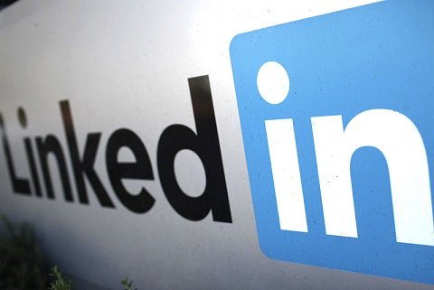 Около 60% россиян продолжают пользоваться соцсетью LinkedIn после ее блокировки