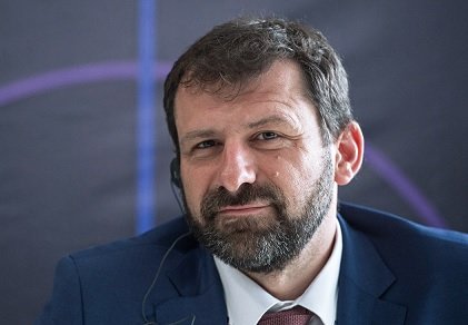 Фонд WELF привлек от О. Хартманна и И. Рыбакова 300 млн рублей