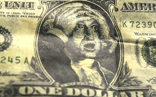 Рубль и юань объединяются в противостоянии доллару