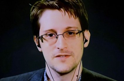 Э. Сноуден встал на сторону Дурова в борьбе с блокировкой мессенджера Telegram