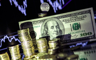 Рост доллара: инвесторы спешат заработать на проблемах США