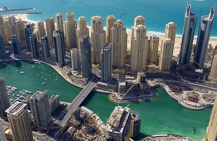 Власти ОАЭ анонсировали выдачу виз инвесторам и предпринимателям
