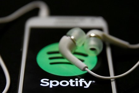 Spotify предложил исполнителям отказаться от услуг посредников при загрузке своих работ