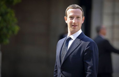 Цукерберг не планирует отказываться от руководства Facebook