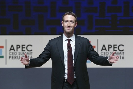Facebook начнет бороться с вмешательством в политику