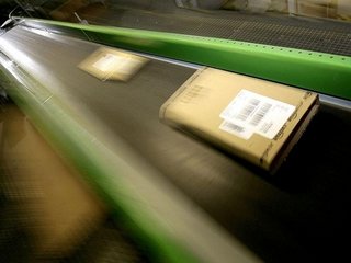 Преимущества виртуального шопинга и возможность отслеживания почтовых отправлений