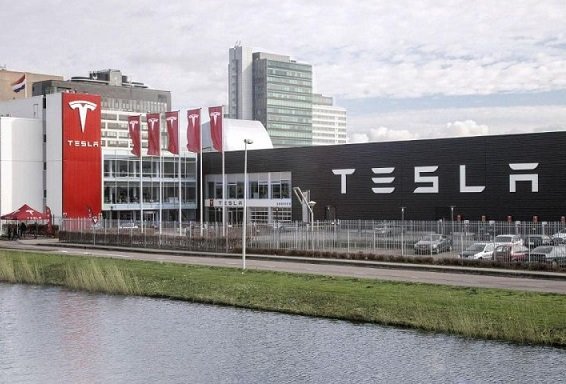 Названо место строительства первого европейского завода Tesla