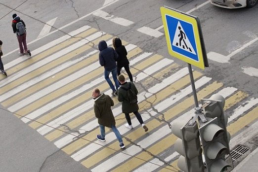 Пешеходов начнут уведомлять о приближении машин с помощью специального приложения