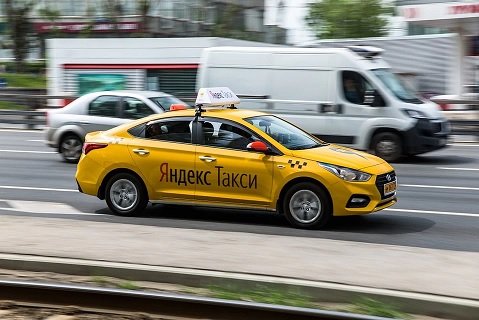 Пользователи «Яндекс.Такси» смогут предзаказывать поездки