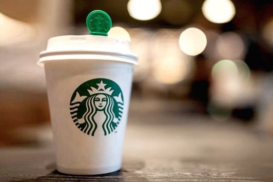 Starbucks решила отказаться от наличных расчетов на время эпидемии