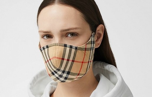 Burberry начал торговать дизайнерскими масками по 117 USD
