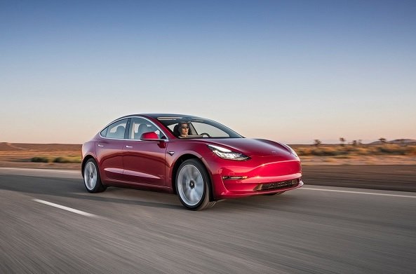 Tesla уступила немецким автопроизводителям в тестах ADAS