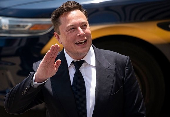 Маск выручил от продажи акций Tesla 5 млрд USD
