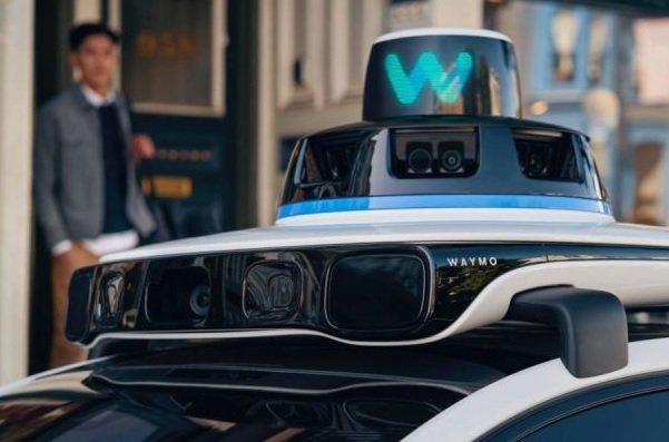 Waymo обзавелась разрешением на транспортировку пассажиров в роботакси