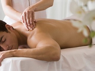Кому и почему стоит записаться на эротический массаж